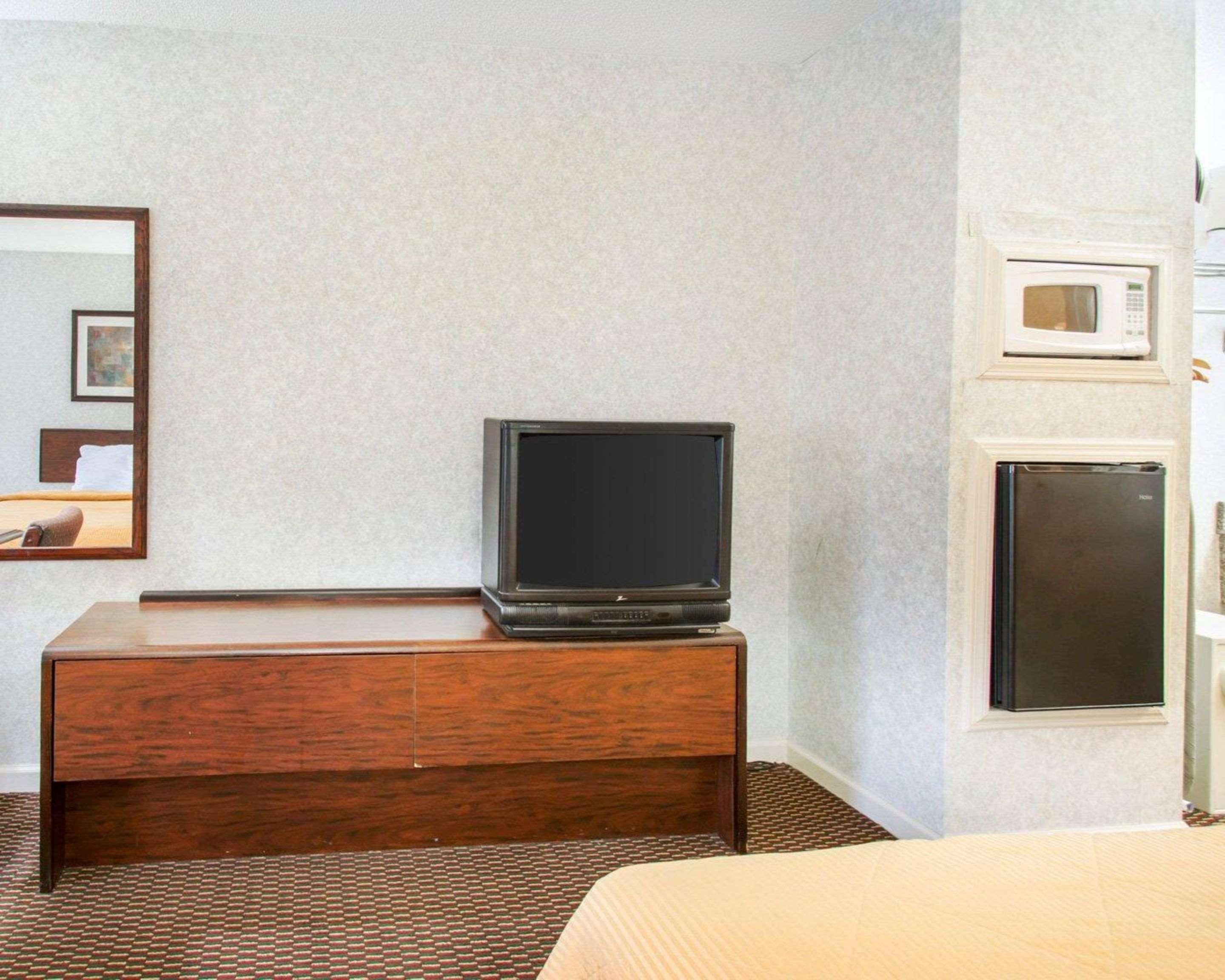 Econo Lodge Troy Exterior foto